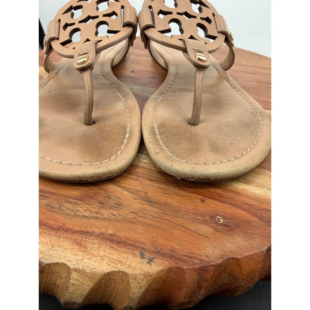 Tory Burch Miller Sandal Women 7M Tan Leather Logo Thong Flat 5930 Sand - Picture 3 of 7